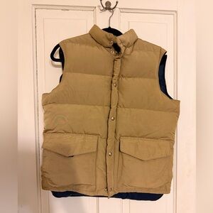 Woolrich Tan Puffer Vest Navy Lining Insulated Outdoor Vest